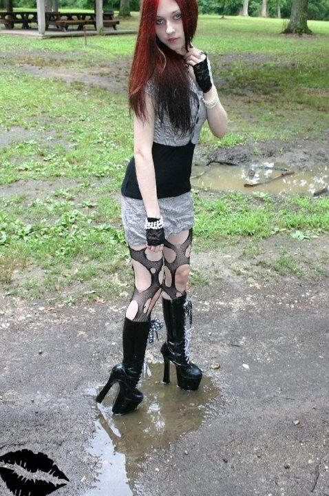 Sexy Goth Girl