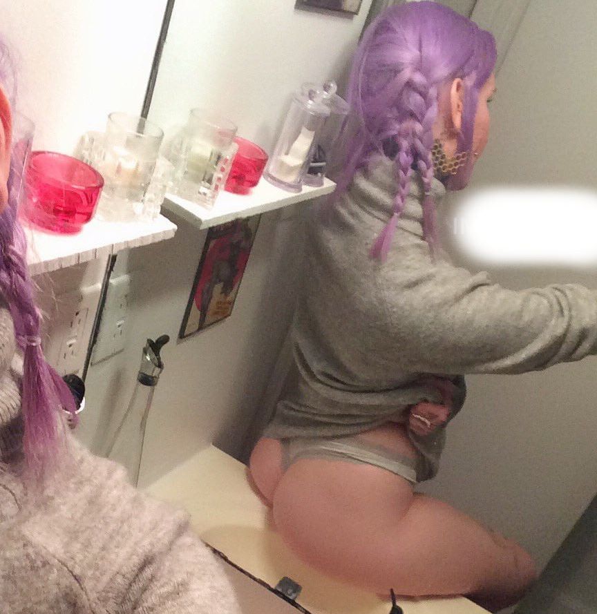 Sexy Goth Girl
