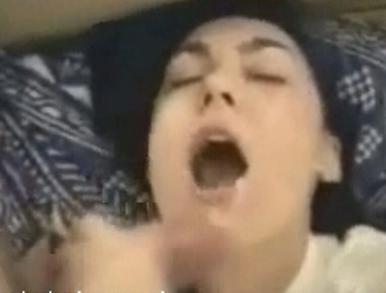 cum shot in my eye and on face