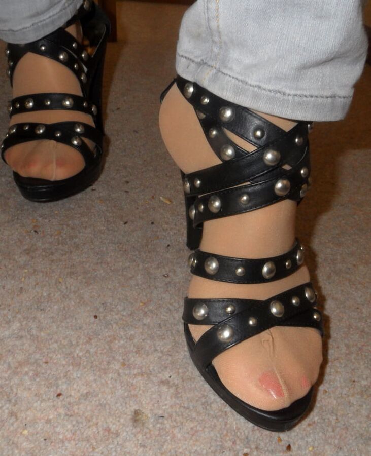 My wife is fitting her shoes
