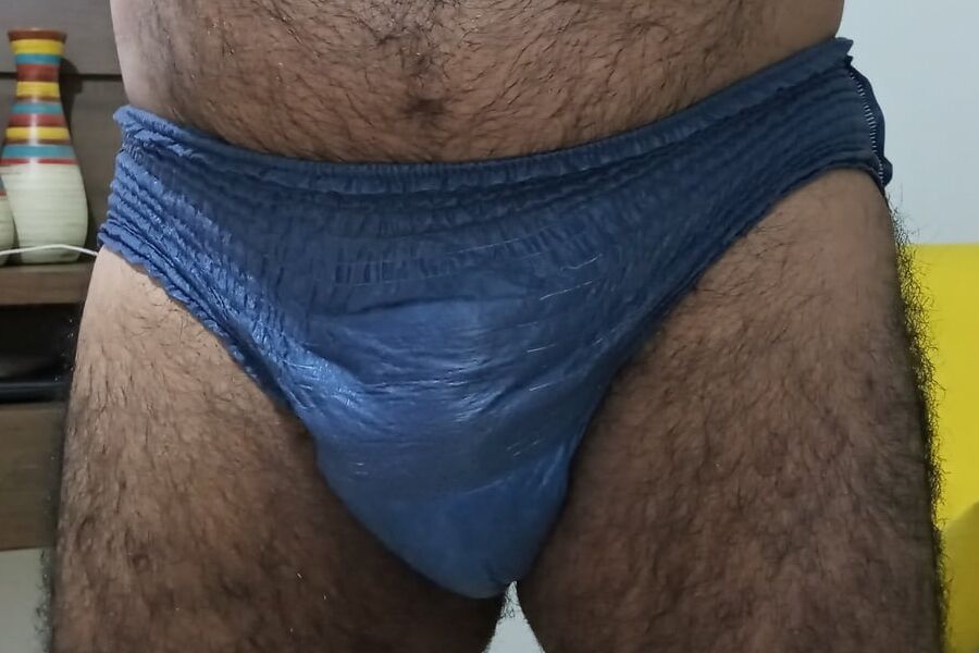 USING BLUE NAPPY TO GO OUT TO WORK