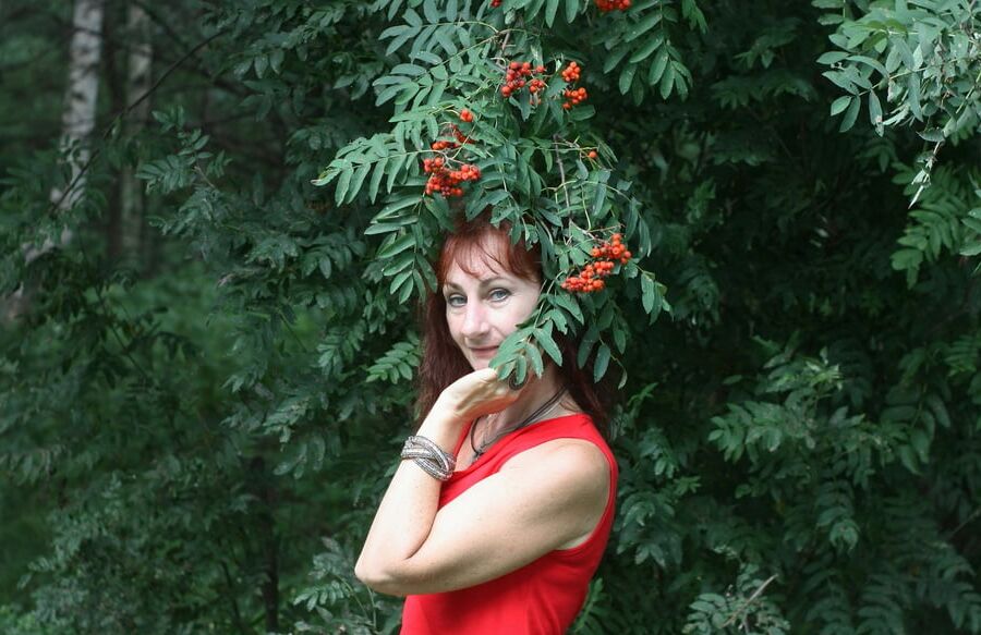 Red Berry - Red Top