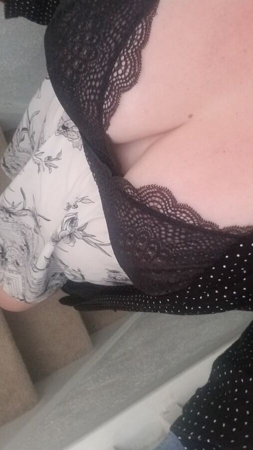 Mid day play housewife milf