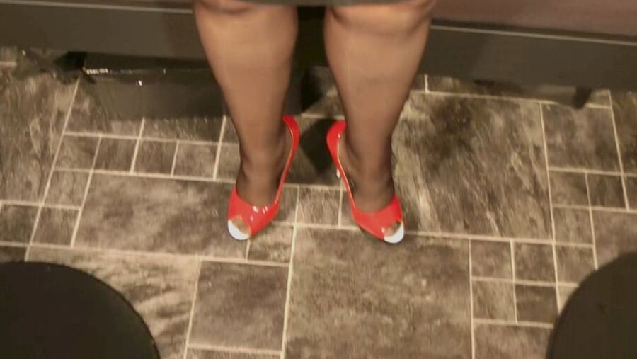 Balloon and high heels