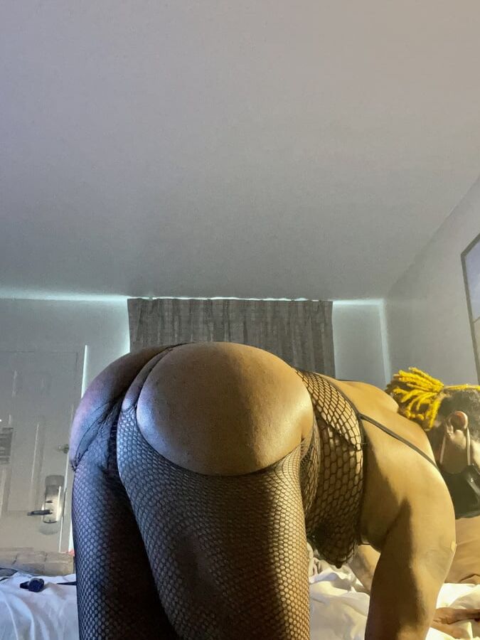 Love being a submissive sissy