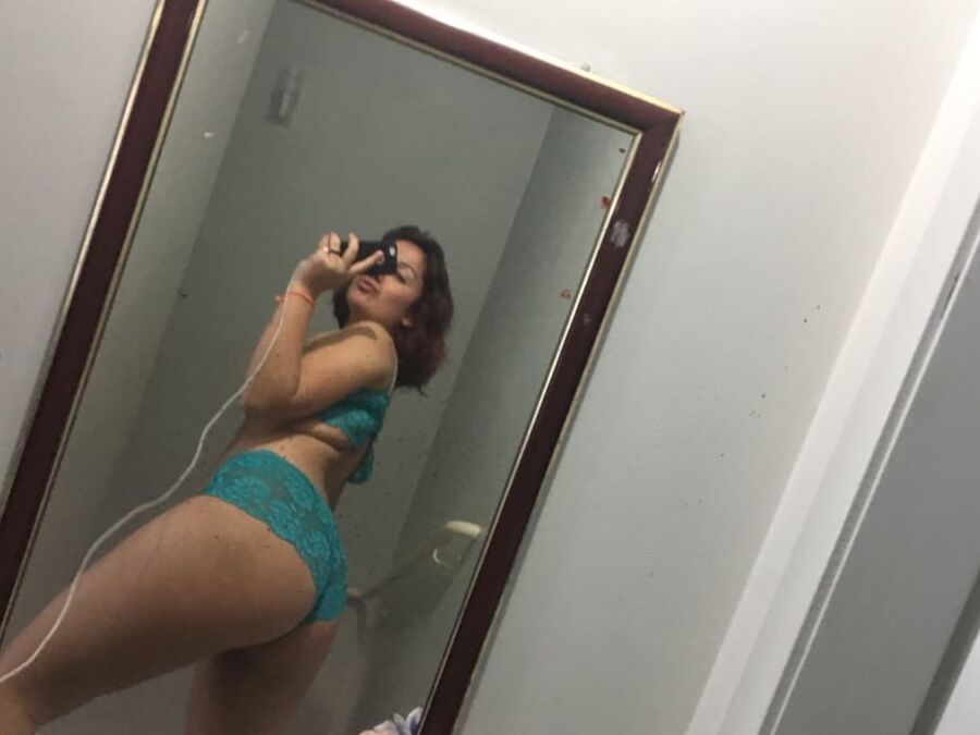 Novinha confiou no Namorado e caiu na net