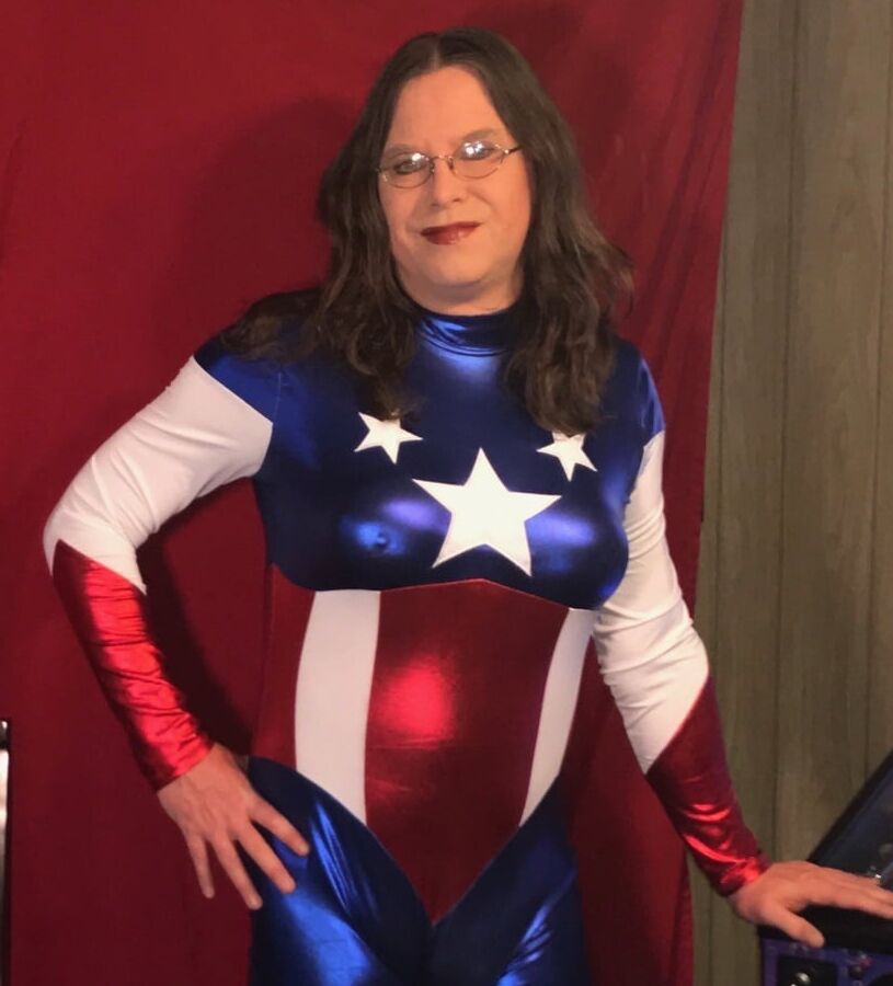 Joanie - Superheroine