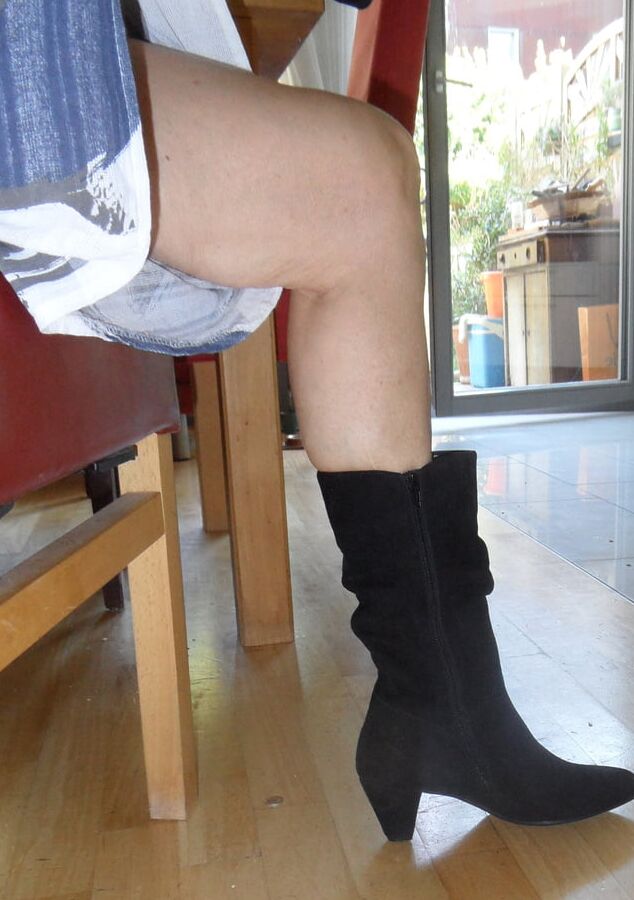 My wife is fitting her shoes