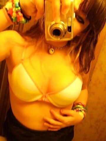 just me nude ... like ???
