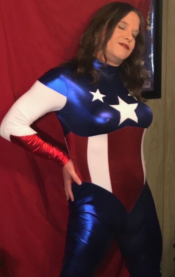 Joanie - Superheroine
