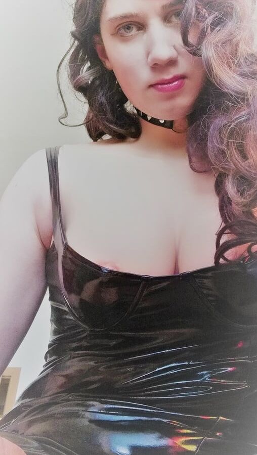Annarios: Cock oriented bitch