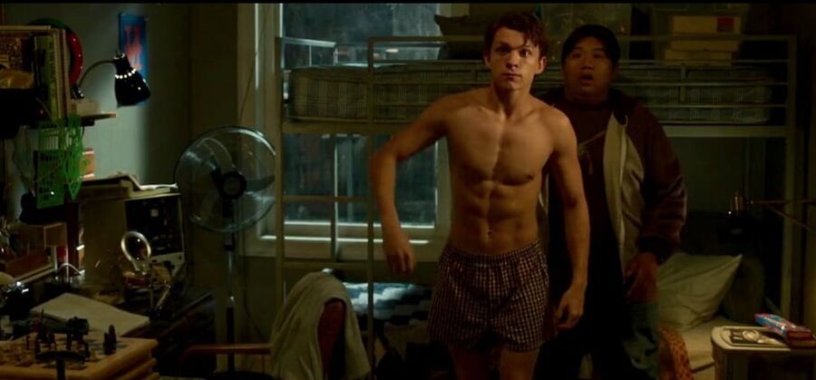 Sexy male celebrity Tom Holland various shirtless pics