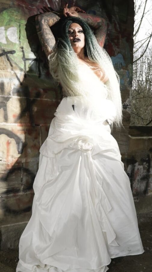 GOTHIC BRIDE
