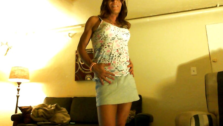 Cute Crossdresser Kelsey