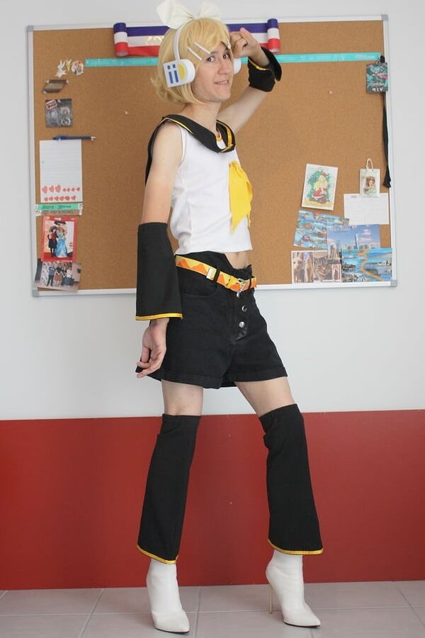 Crossdress cosplay Kinky Rin Kagamine