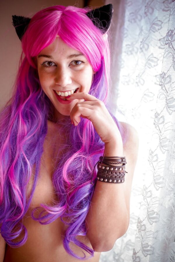 Alexis Crystal - Butt Plug Tail