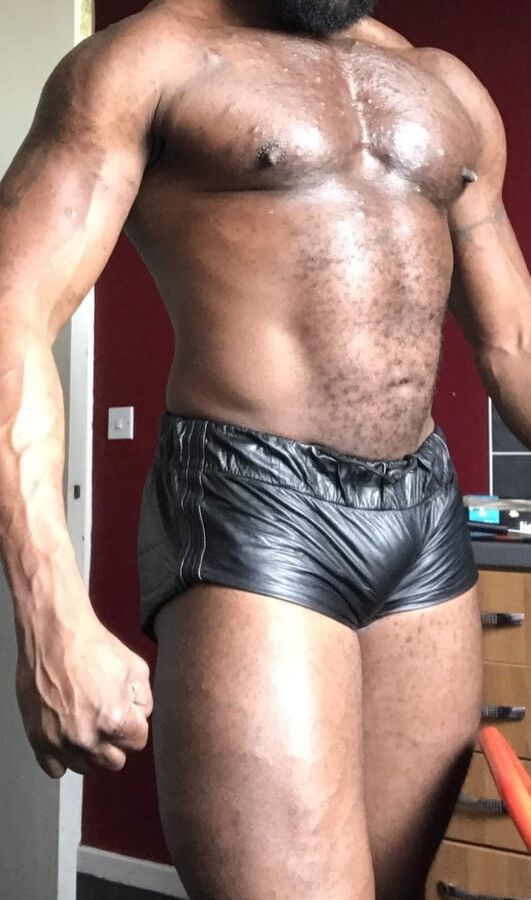 Brody Richardson onlyfans. Leathered Up Black Muscle