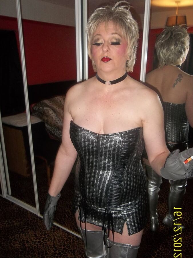 GREY SILVER WHORE