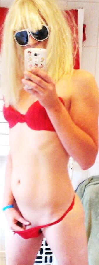Dutch Horny little Crosdresser