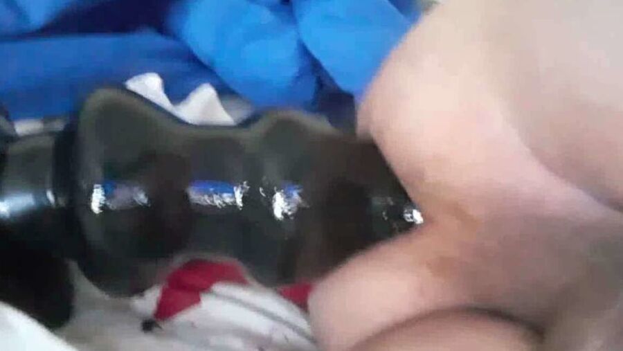 Sissy get the knot dildo