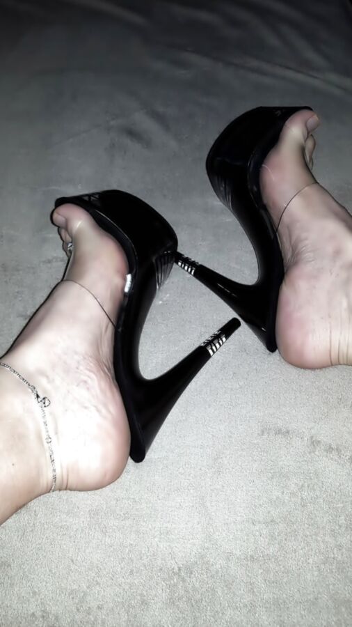 Pleaser Adore- ++ Feet ++ Anklets ++ Toe Ring