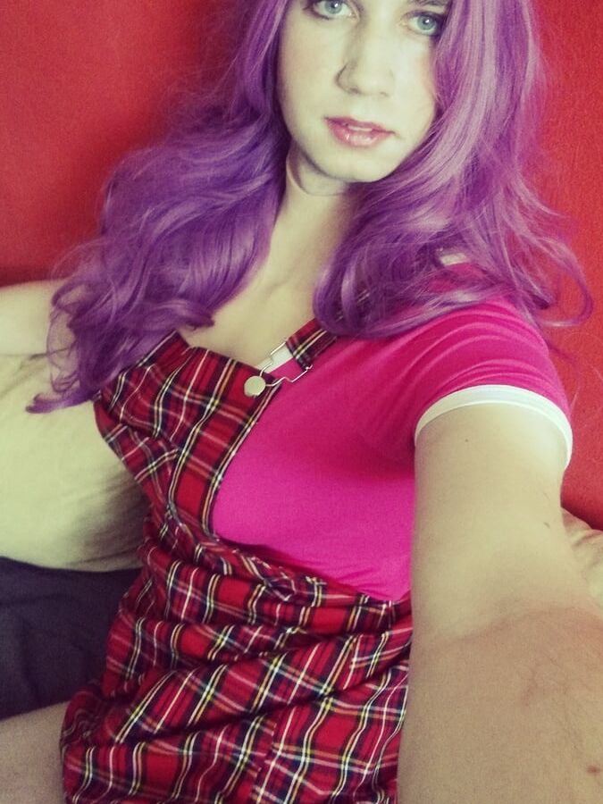 Pink-ish home bored slut girl