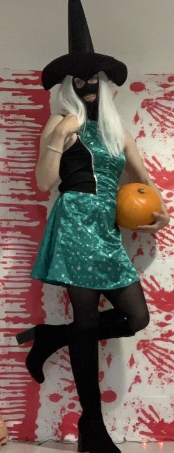 Sissy Witch (Halloween Special)