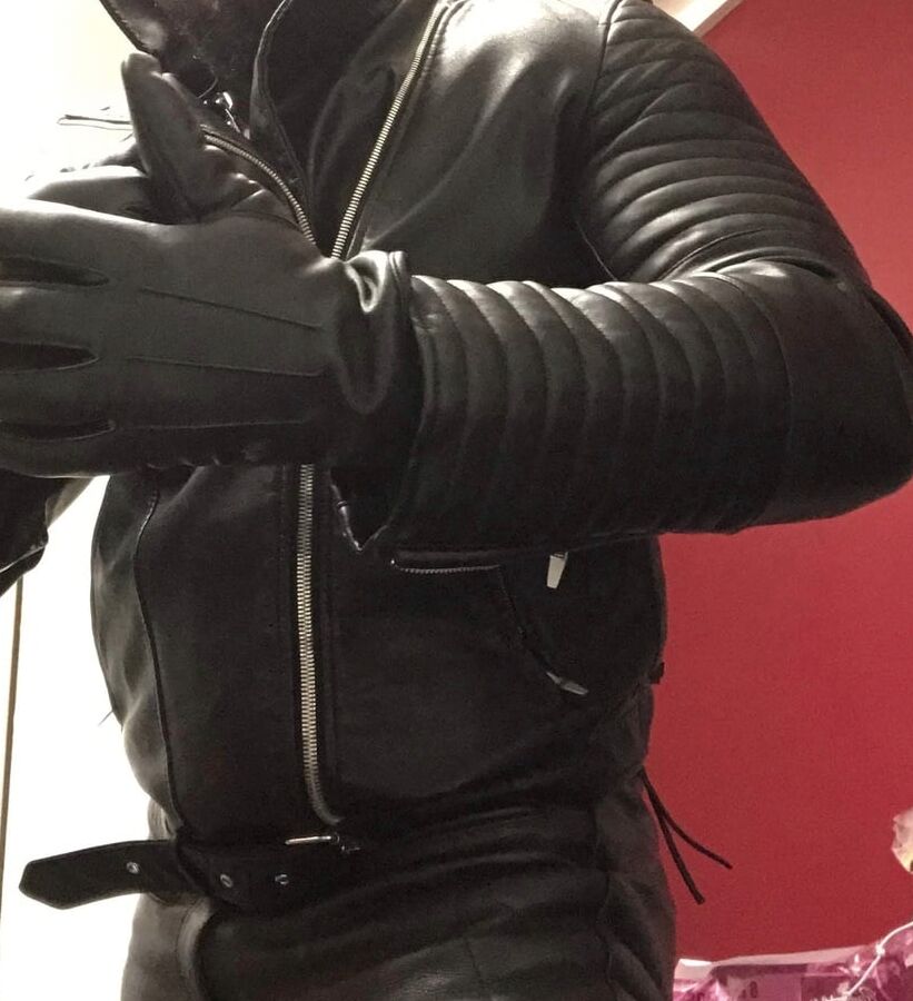 Brody Richardson onlyfans. Leathered Up Black Muscle