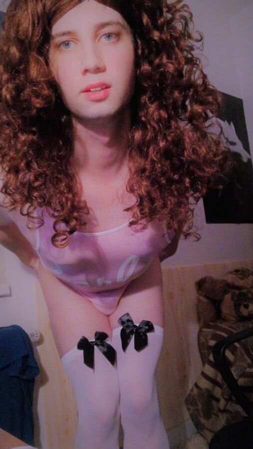 Sissy pink lady with chestnut locks