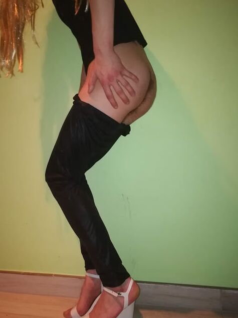 Young Whore Slave tied. Please a comment