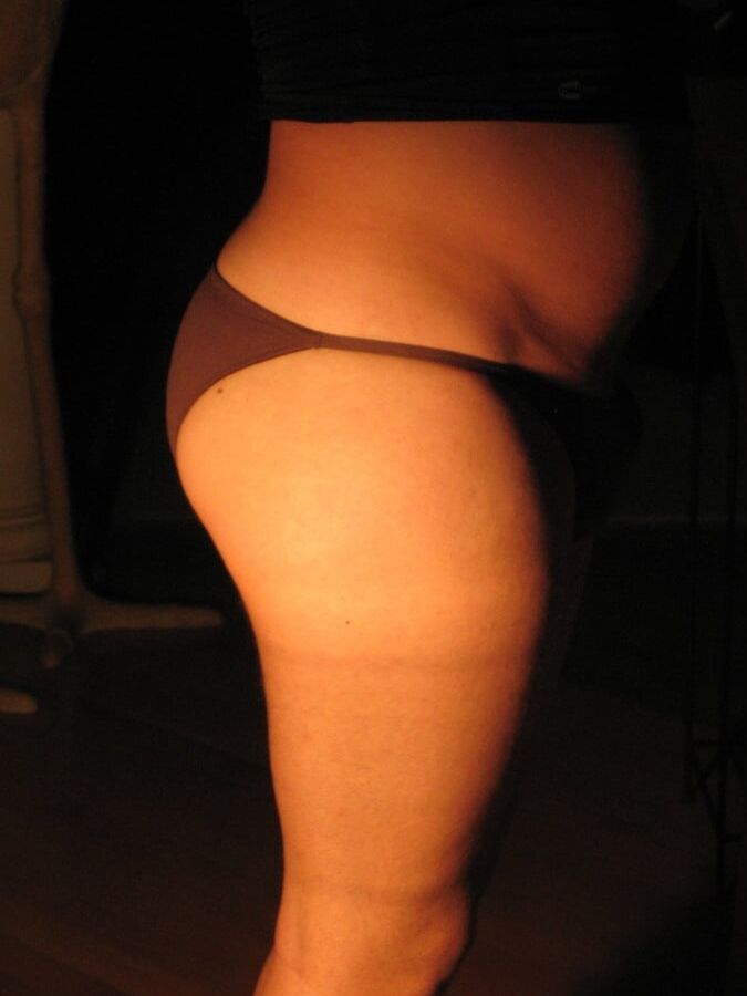 Big Booty Bubble Butt in Cotton Panties