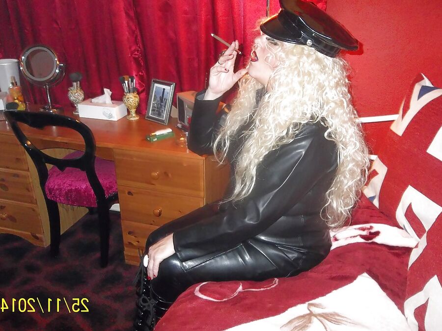 MISTRESS ST MORITZ OR MORE SLAVES