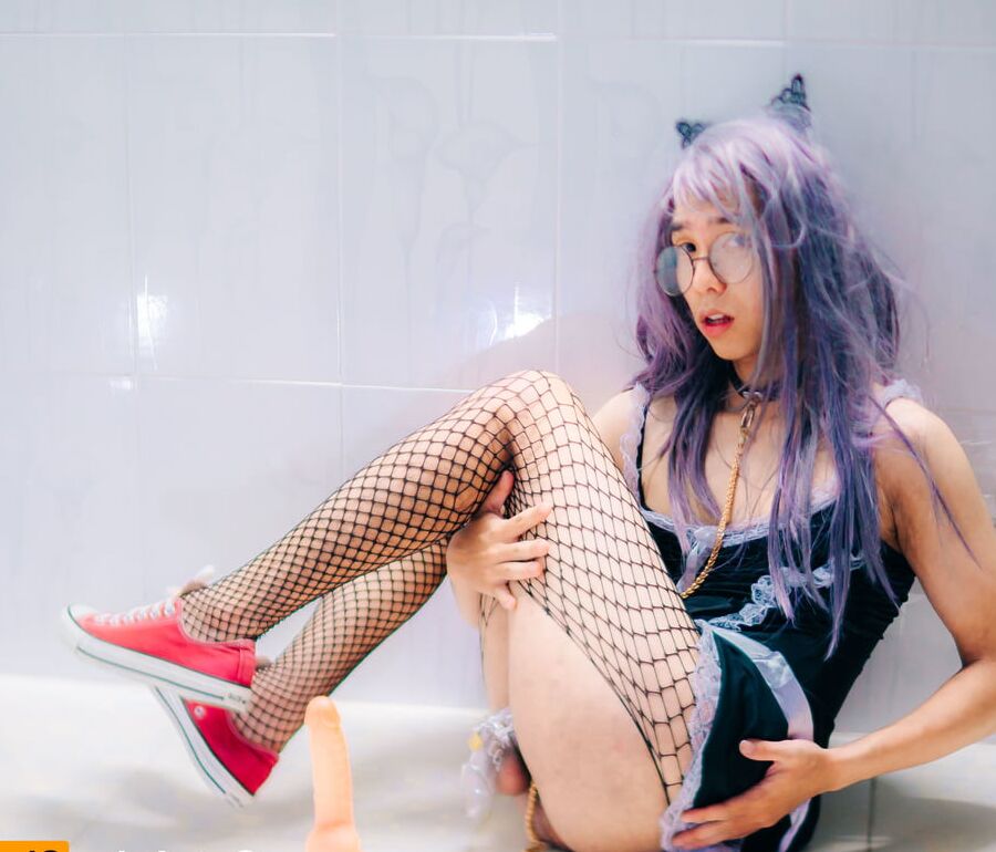 Cute Asian Sissy Trap