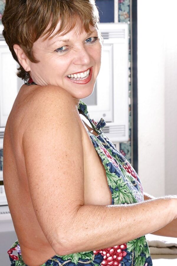 year old gilf Merilyn from OlderWomanFun