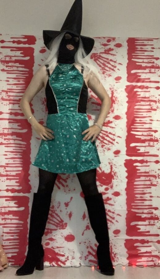 Sissy Witch (Halloween Special)