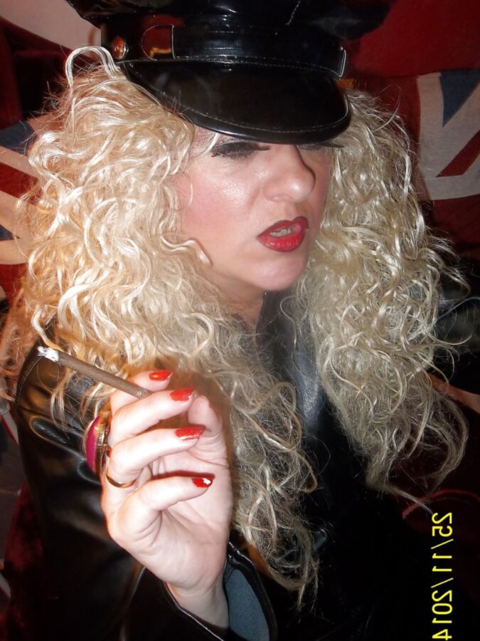 MISTRESS ST MORITZ OR MORE SLAVES