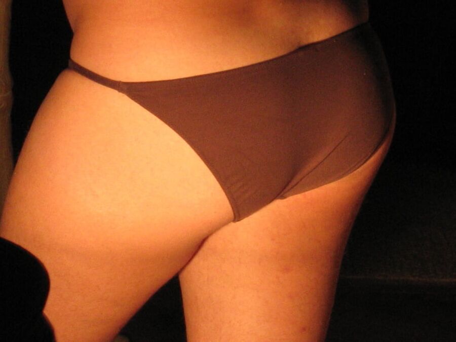 Big Booty Bubble Butt in Cotton Panties
