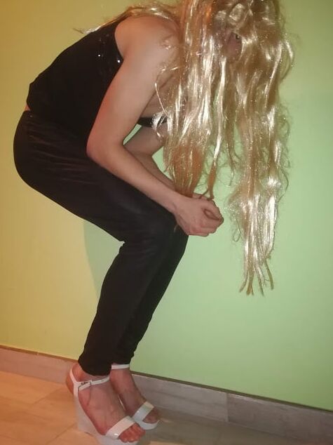Young Whore Slave tied. Please a comment