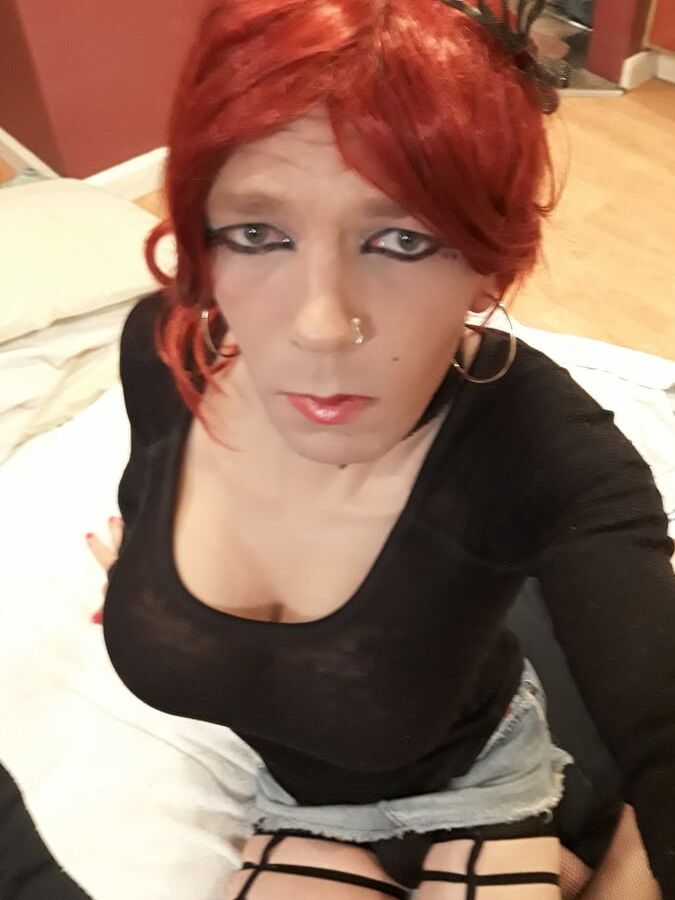 Wants dick badly