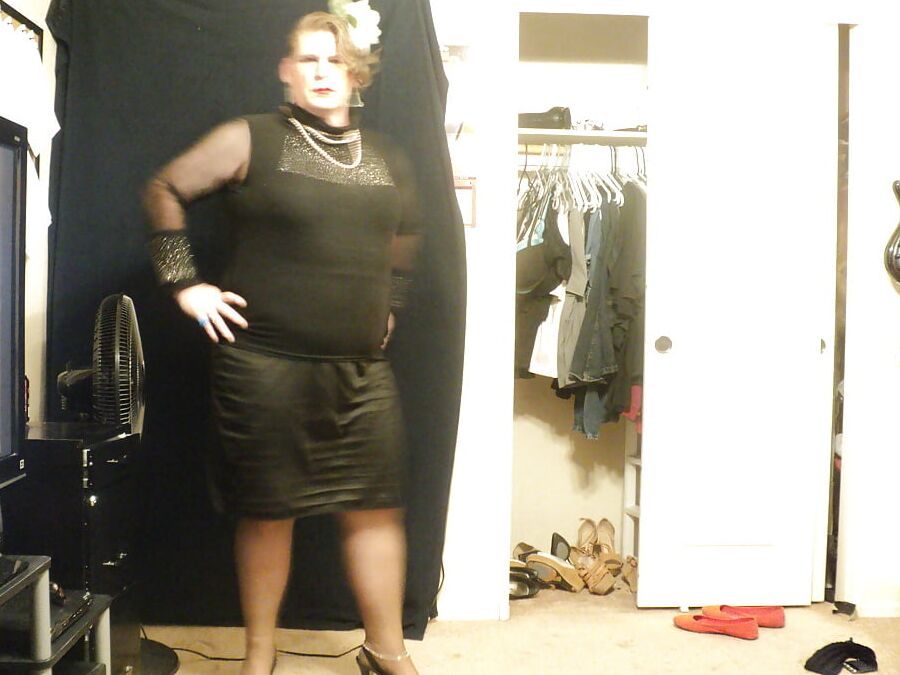 Cross-dresser Blair Scott in nylons and heels