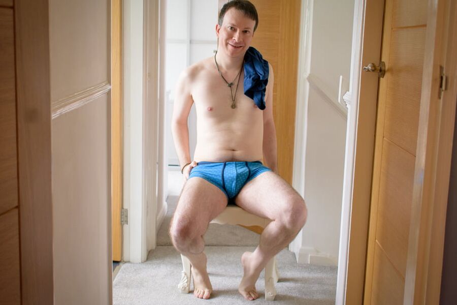 Horny Boy Shows Off Hot Thick Cock (Full Set, New)