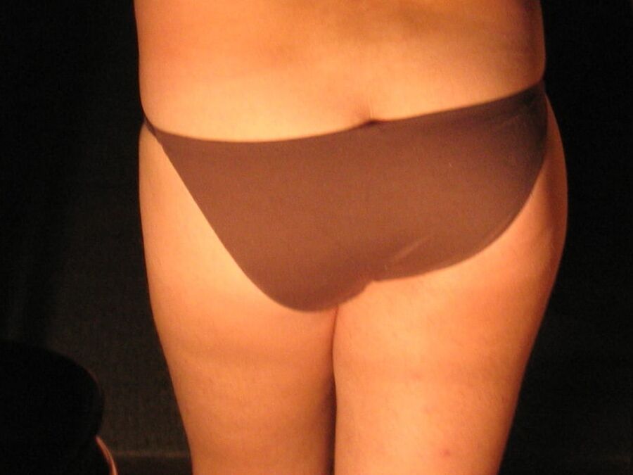 Big Booty Bubble Butt in Cotton Panties