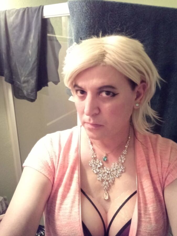 Im sissy slut (july )