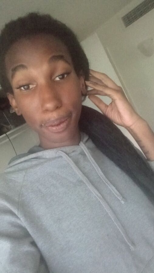 La Nefertiti Perkins