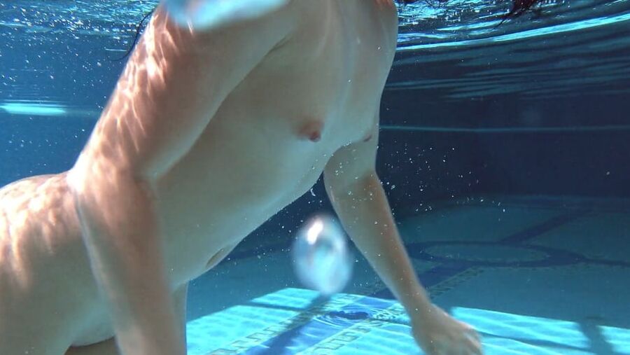 Jessica Lincoln Pt. UnderWaterShow