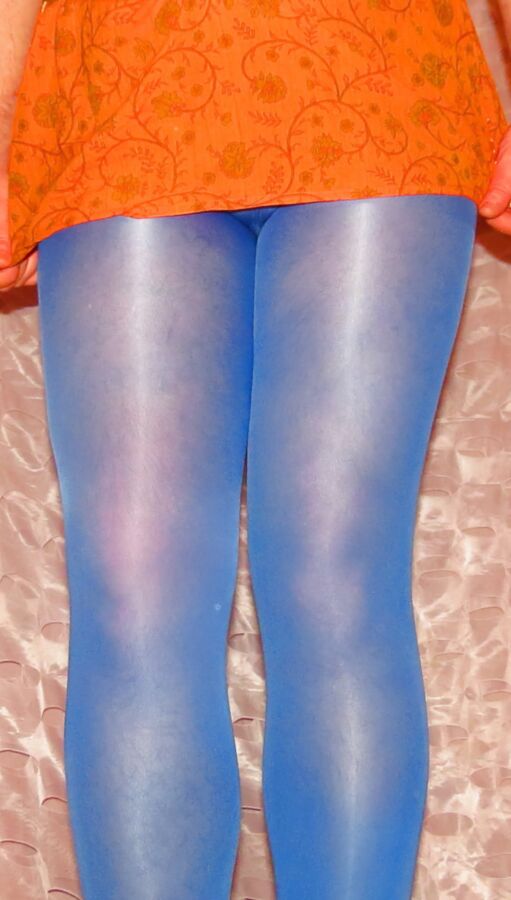 Sissy Boy Lovelaska - My ass in the new leggings (part )