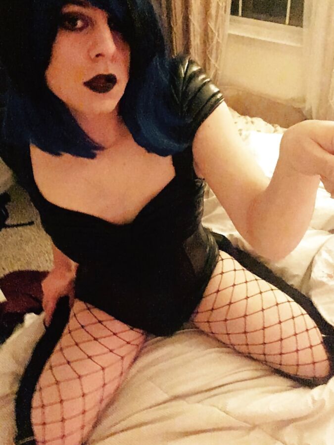 Sissy boy stripper