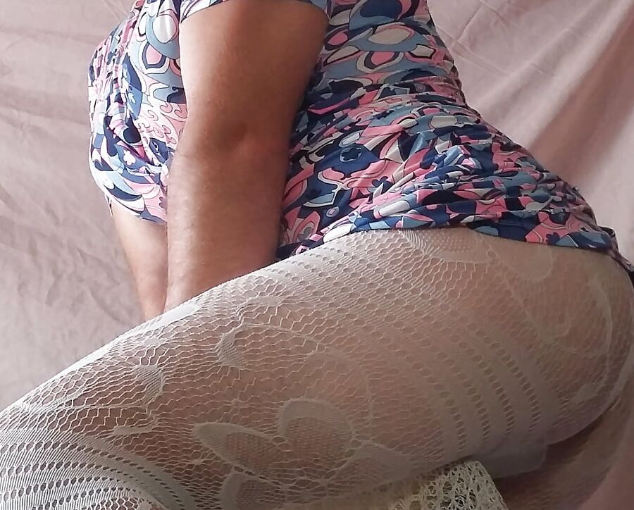 Sissy Boy Lovelaska and white lace legging