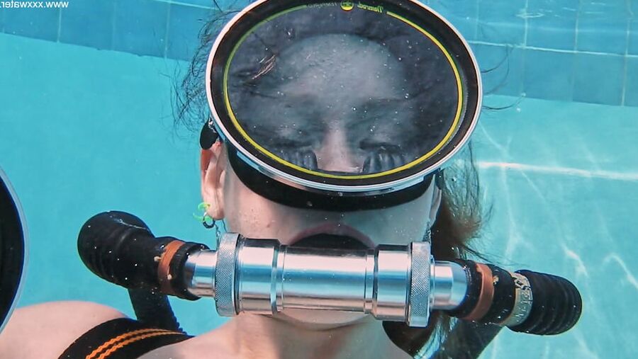 Minnie Manga Pt.. UnderWaterShow Hardcore Action