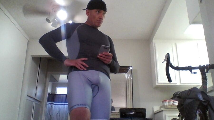 WHAT I WEAR TO MY COED CYCLING GROUP....BULGING SPANDEX!